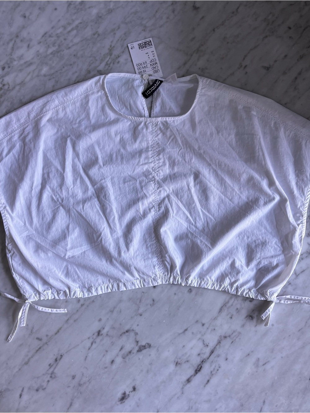 H&M Nylon Crop Top